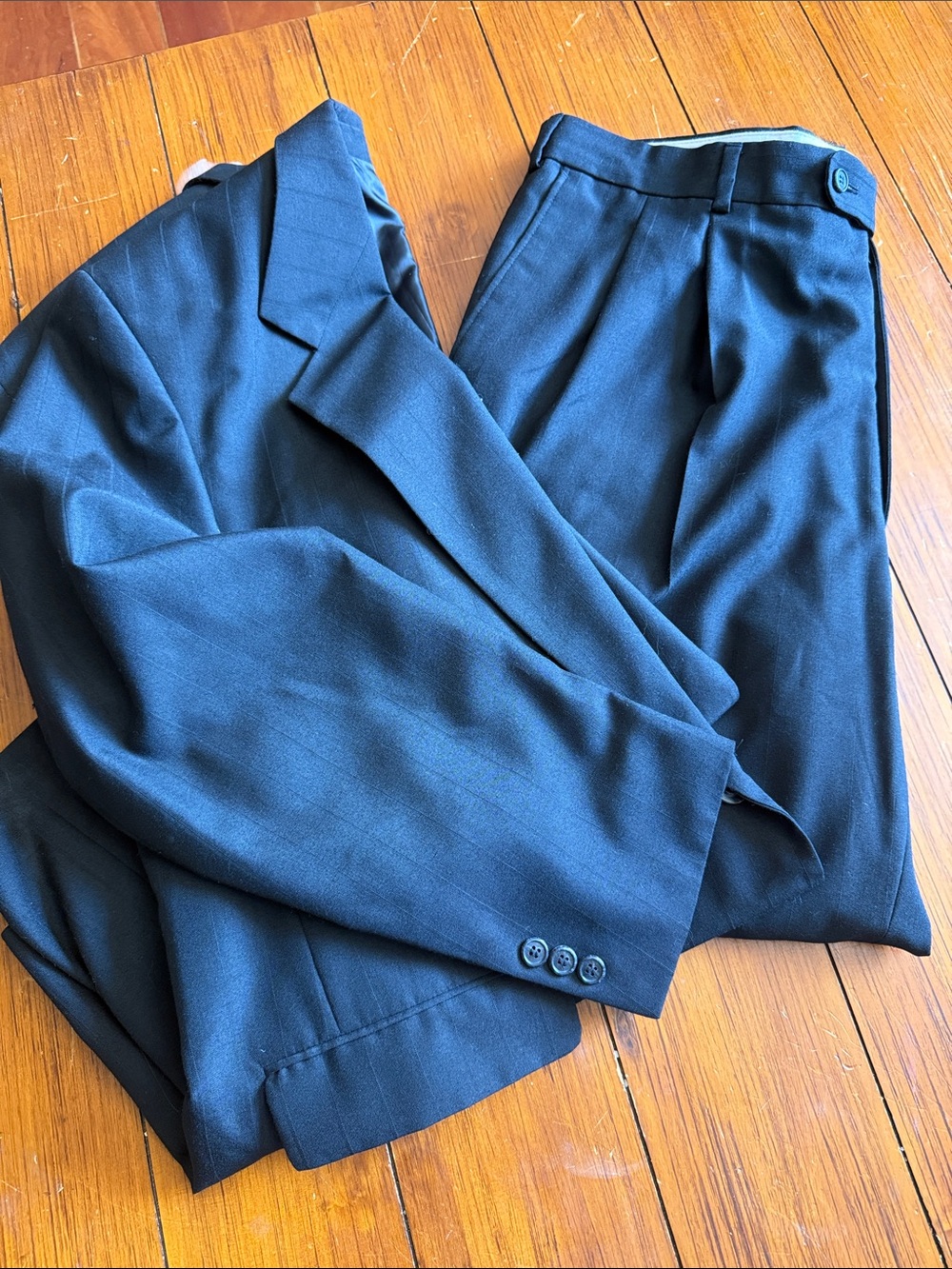Classic Men's Size 45 Suit Gray Single-Breasted Blazer and Dress Pants